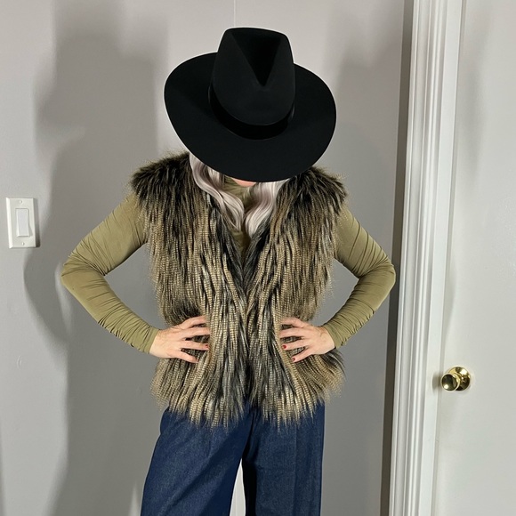 Faux fur vest by Lundstrom. - Picture 1 of 7